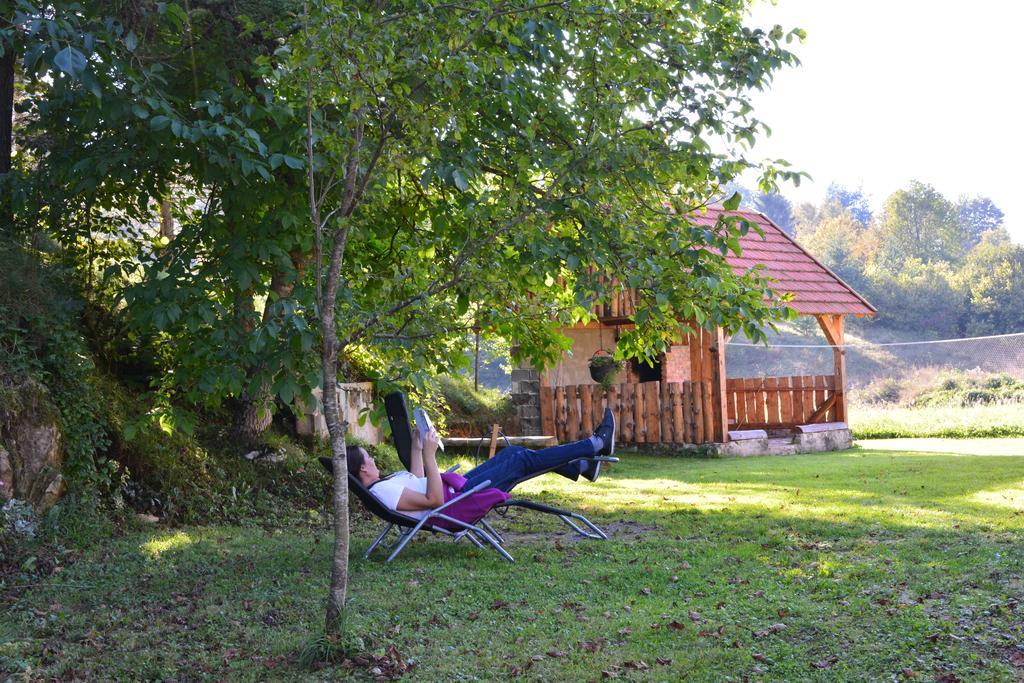 Holiday Home Lana Saborsko Kültér fotó