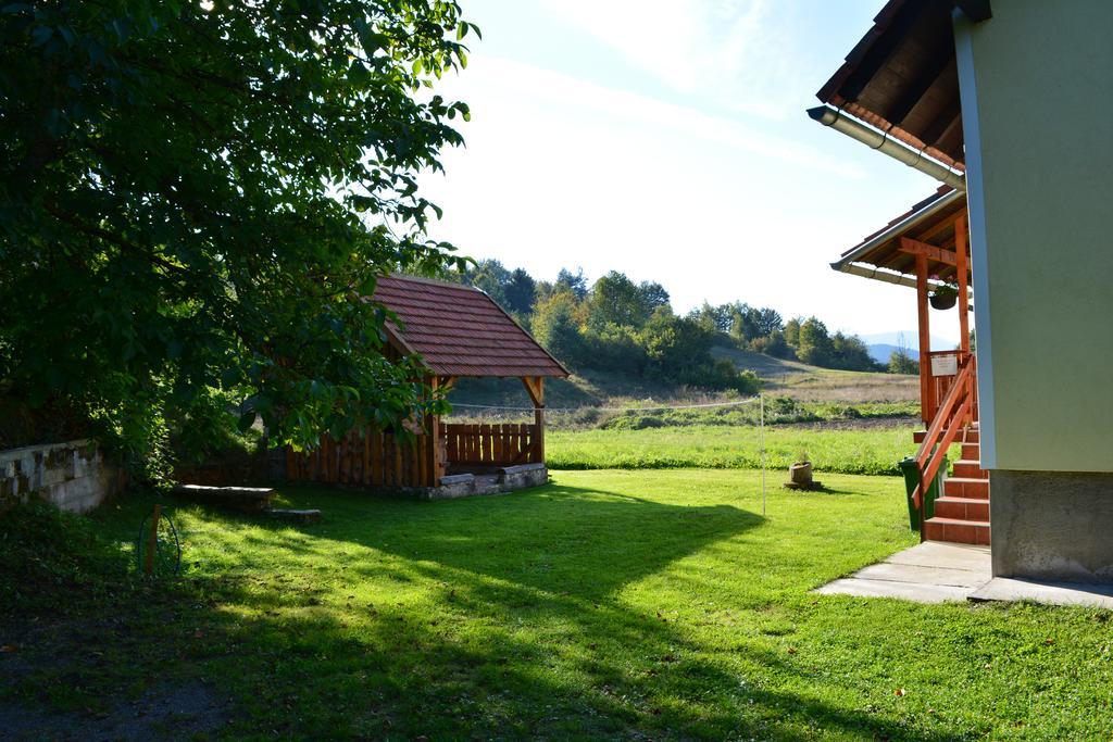 Holiday Home Lana Saborsko Kültér fotó