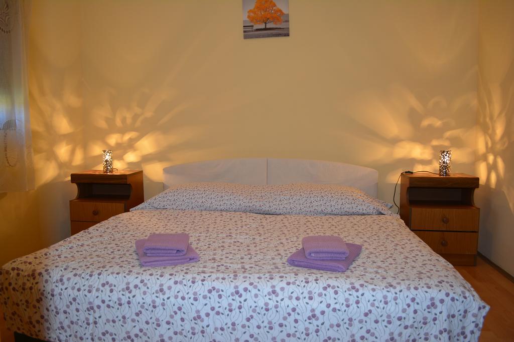 Holiday Home Lana Saborsko Kültér fotó